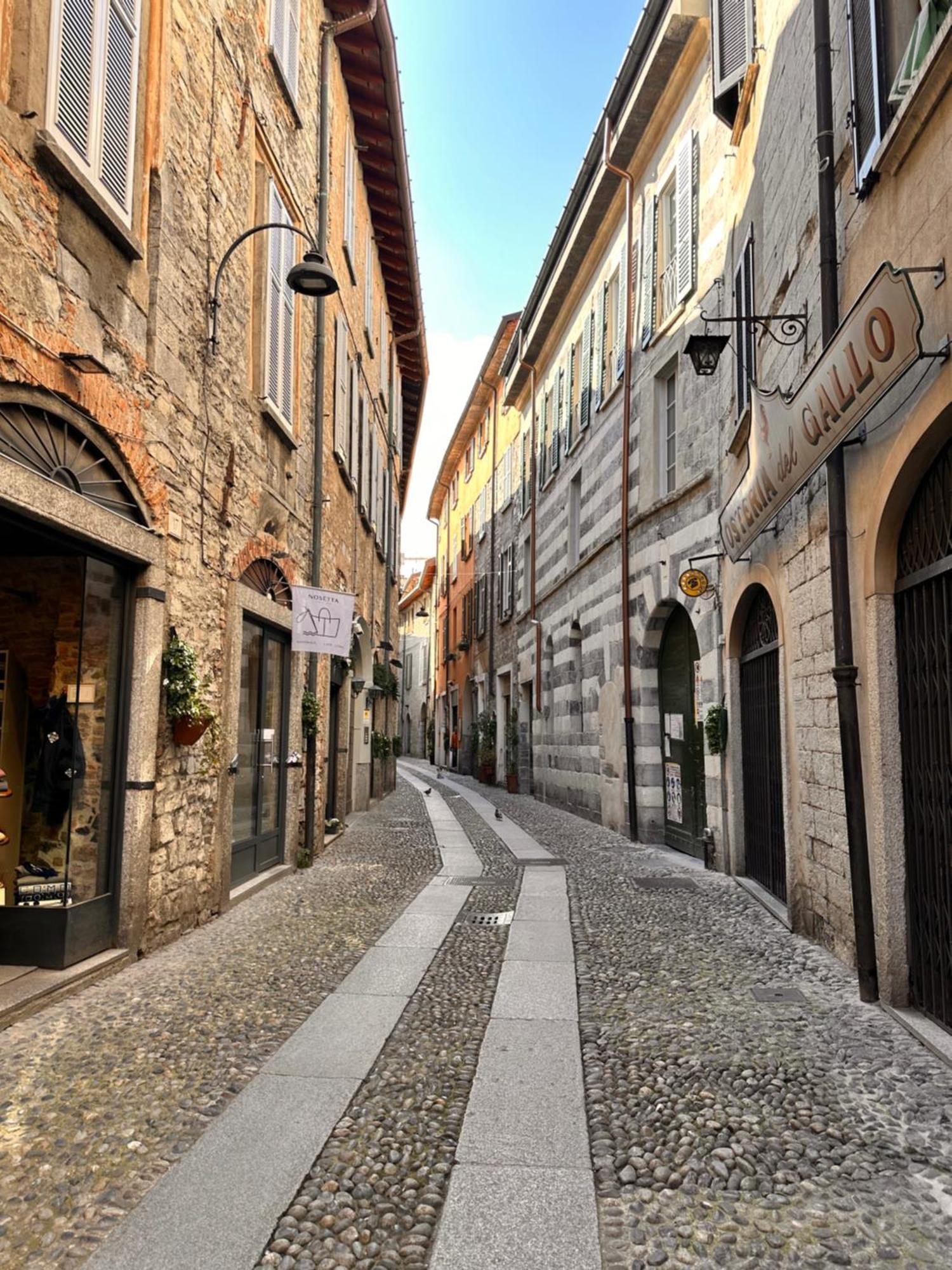 Domus Cortesella Como Luaran gambar