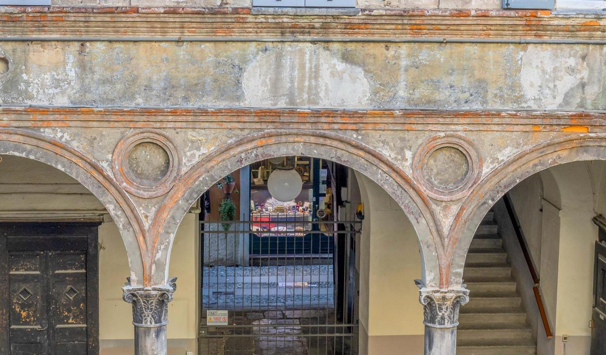 Domus Cortesella Como Luaran gambar